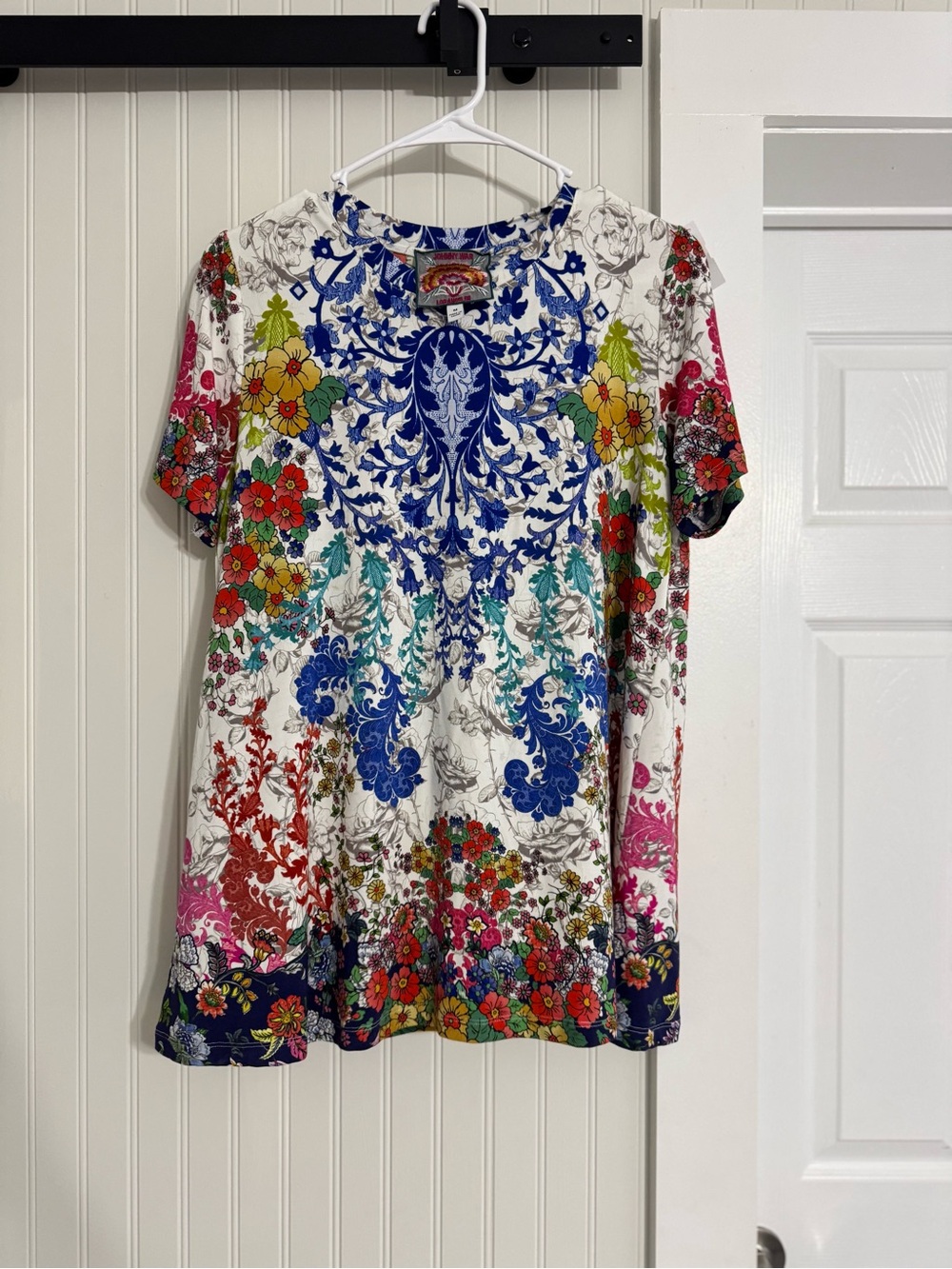 Johnny Was White Multicolor Floral Short Sleeve Tee